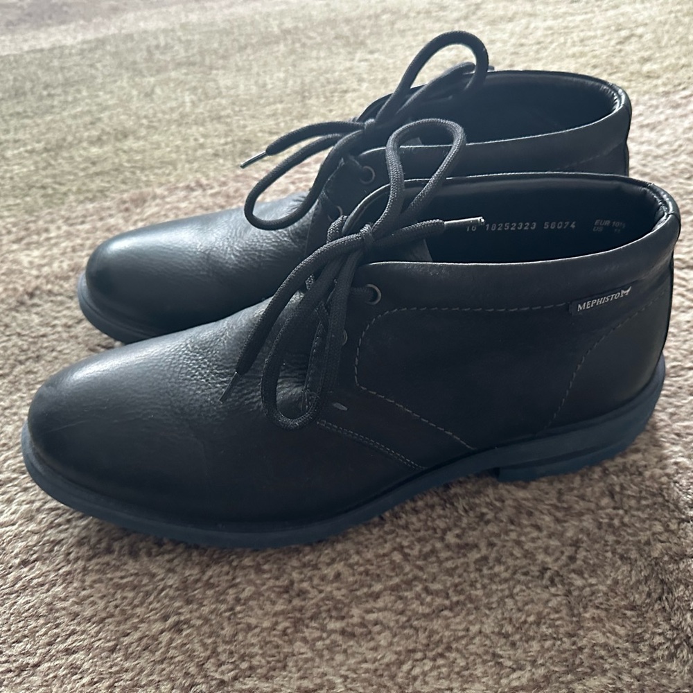 Mephisto Black Men’s Shoes with Dark Blue Sole Size 11